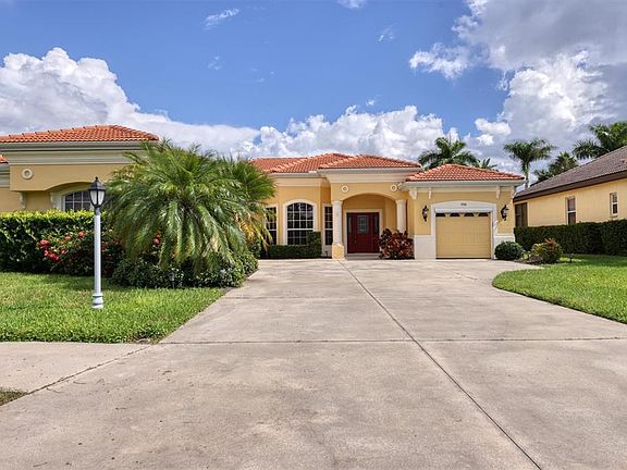 3rd image of 1748 Palmetto Palm Way