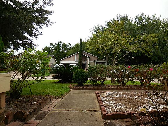 3rd image of 12302 Tambourine Dr