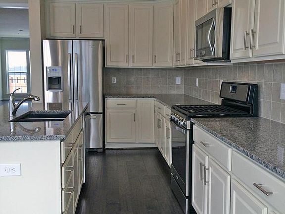 4th image of 42679 Wardlaw Ter