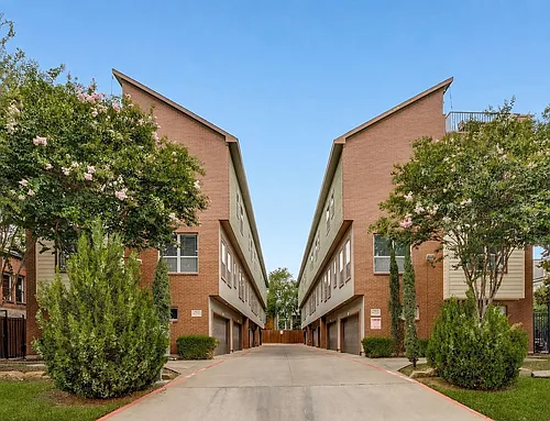5875 Ross Ave #4 Photo 1