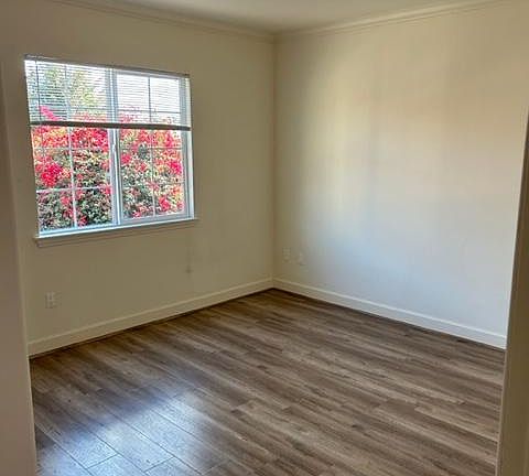 5th image of 798 S Stoneman Ave #D