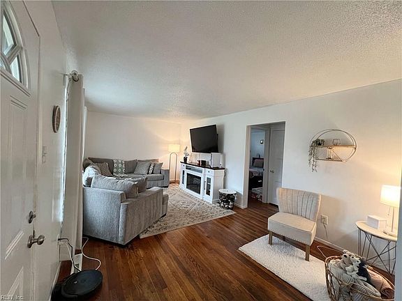 5th image of 617 Aragona Boulevard
