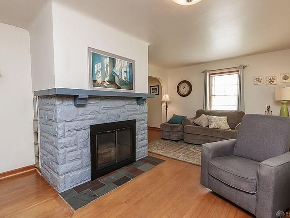 4th image of 2976 Lindale Ave