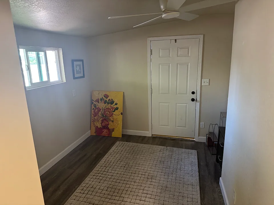 12785 Murphy Ave #3