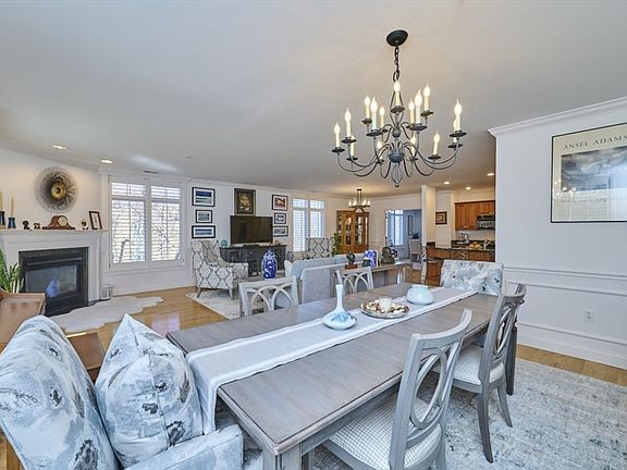 5th image of 20 Northwood Dr Unit 303