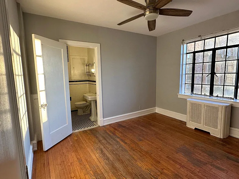 1212 Delaware Ave #D6 — Photo 9