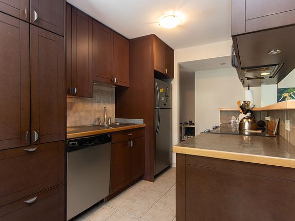 4th image of 38175 Westway Ave #25