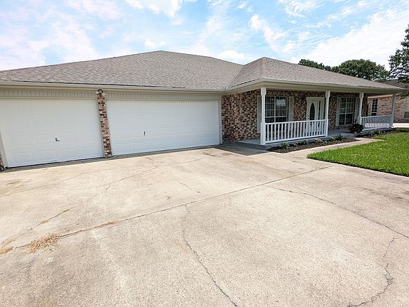 3rd image of 7980 Willow Creek Dr