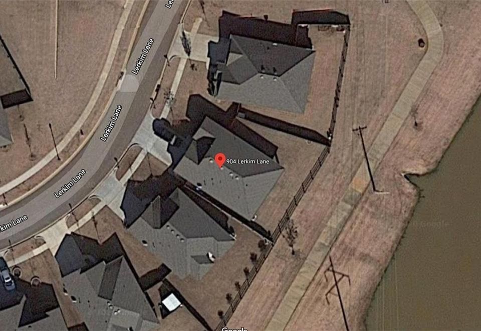 1st image of 904 Lerkim Ln