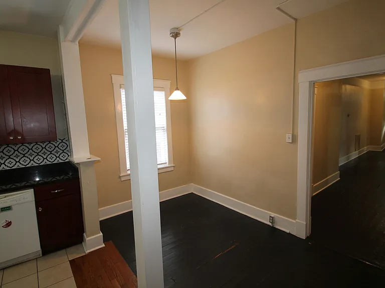 514 E Anderson St #B — Photo 11