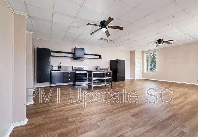 101 Silver St #101 — Photo 5