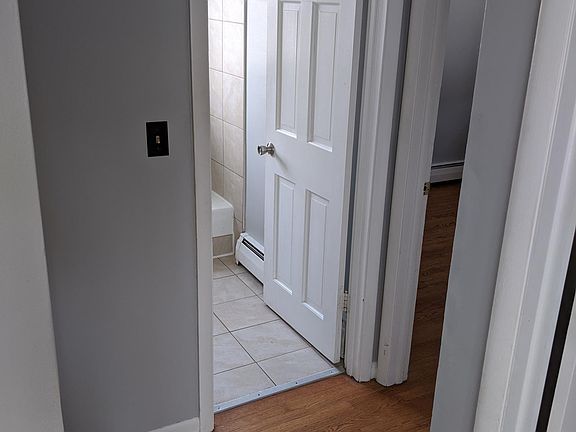3rd image of 604 W Avilon Ave APT 4