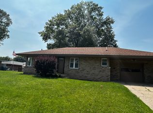 1409 N 4th St, Pekin, IL 61554