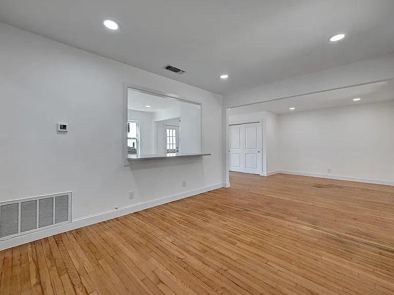 203 Nelray Blvd — Photo 5