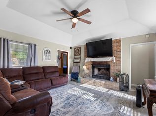 746 S Valentine Dr, Sherman, TX 75090