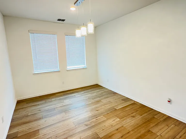 7908 Lindheimer Ln — Photo 8