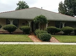 2200 Fenelon St, Chalmette, LA 70043