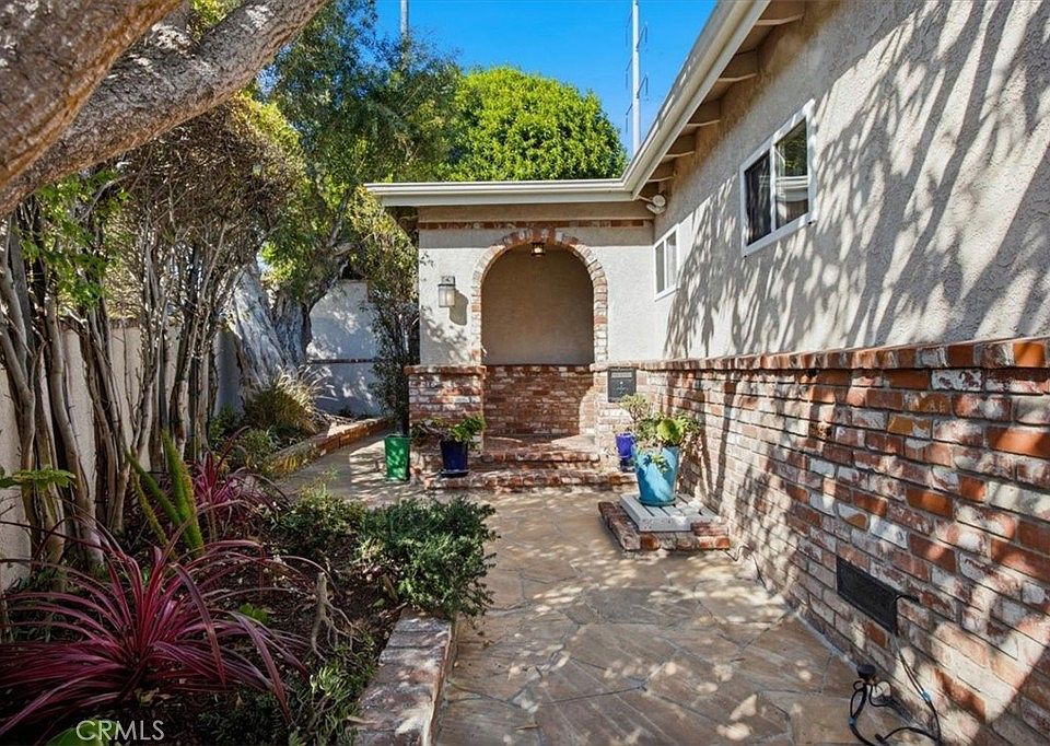 1st image of 3624 Bell Ave