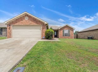398 Wildwood Point, Jonesboro, AR 72405