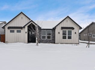 8433 W Meltwater Ln, Eagle, ID 83616