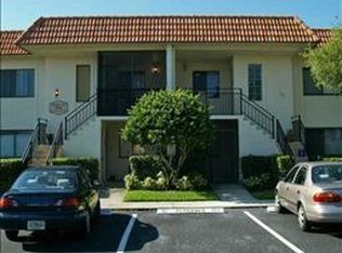 366 Lakeview Dr APT 201, Weston, FL 33326
