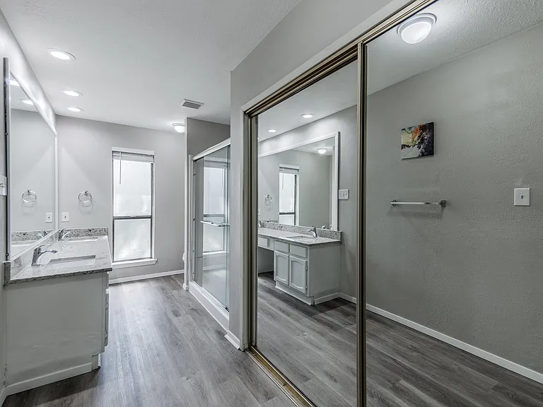 Redbrook Dr — Photo 10