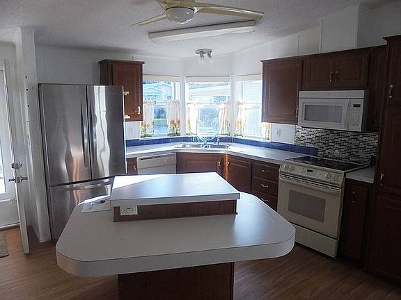 5th image of 261 Osprey Ln