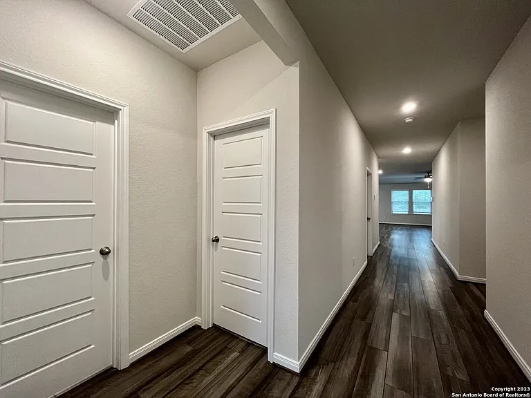 438 Shelton Pass — Photo 13