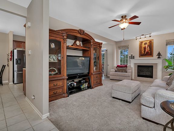 3rd image of 11632 Lake Shore Dr