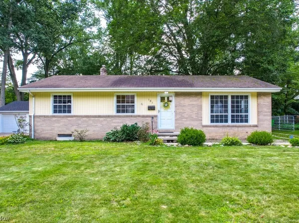 181 Pinehurst Rd, Munroe Falls, OH 44262