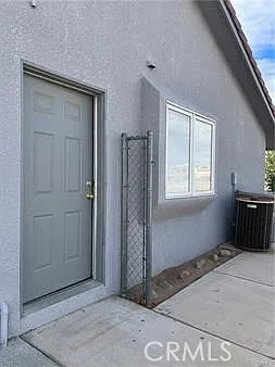 6818 Kittyhawk Ave — Photo 11