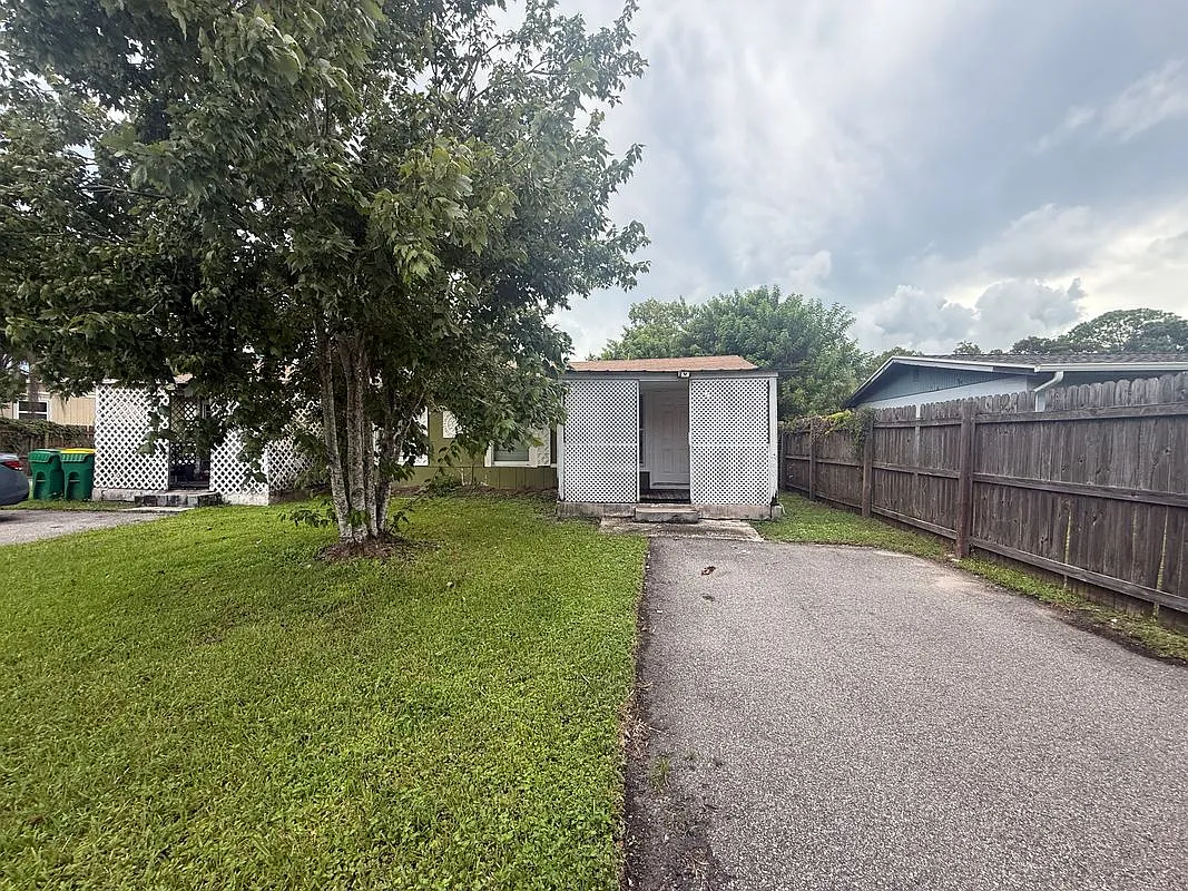 1 bed, 1.0 bath, 453 sqft, $950 — Photo 2