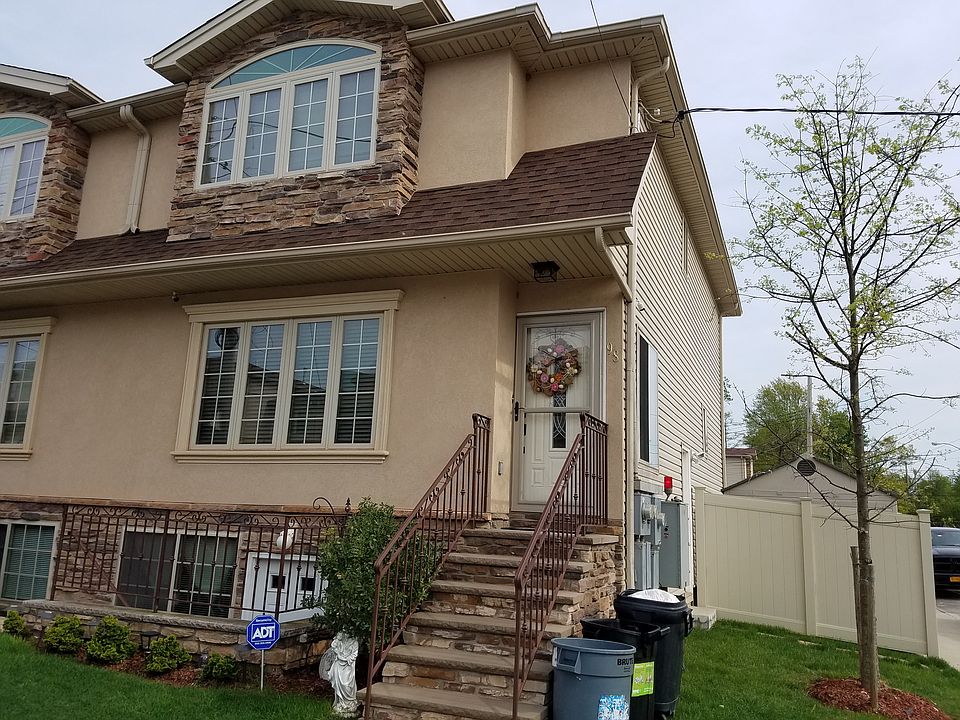 1st image of 98 Crabtree Ave #1