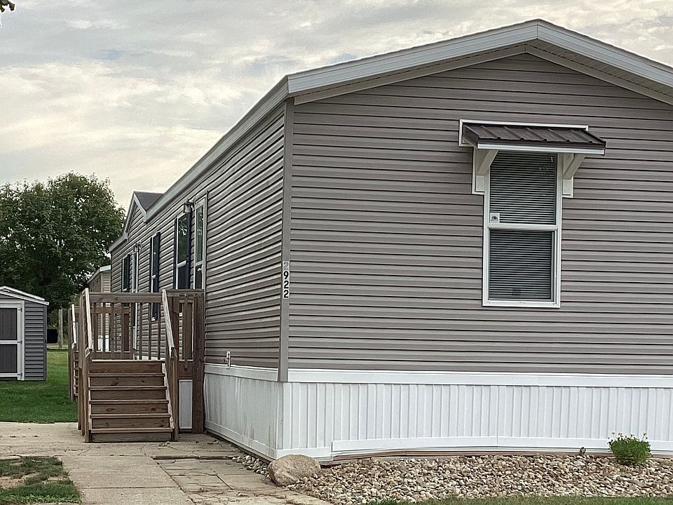 1st image of 2922 Green Ct #580