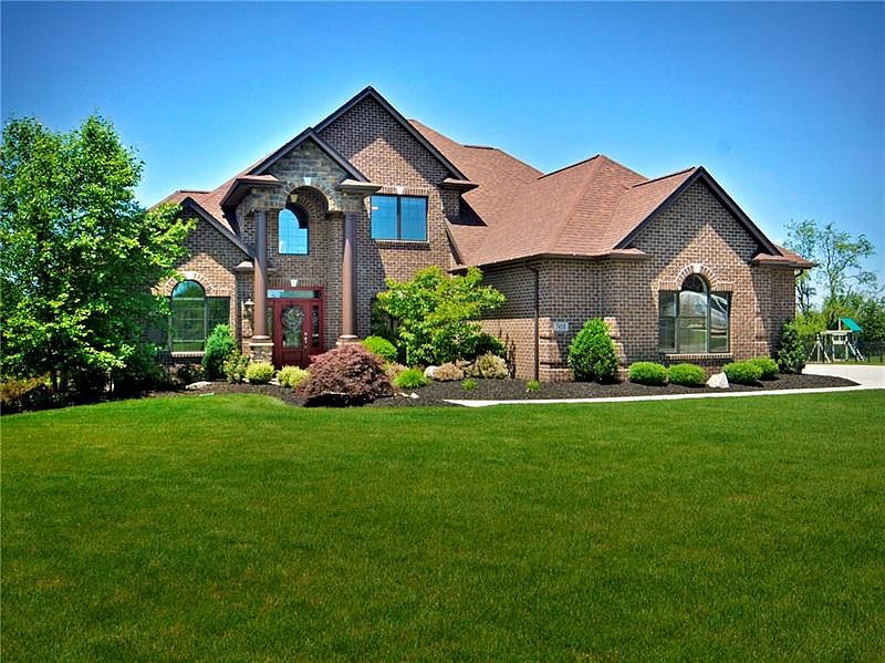 1st image of 7458 Sierra Dr