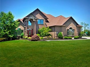 7458 Sierra Dr, North Huntingdon, PA 15642