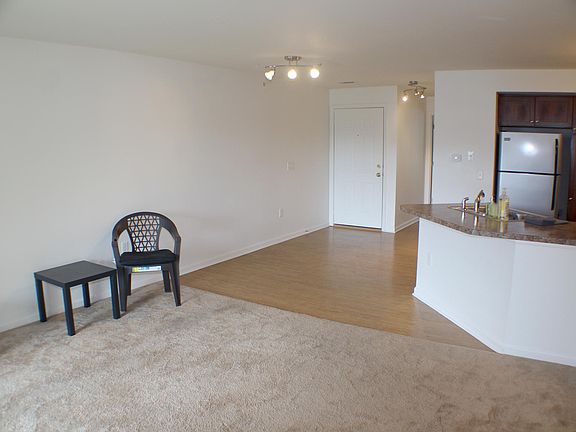 4th image of 18400 N Ridge Ct APT 17