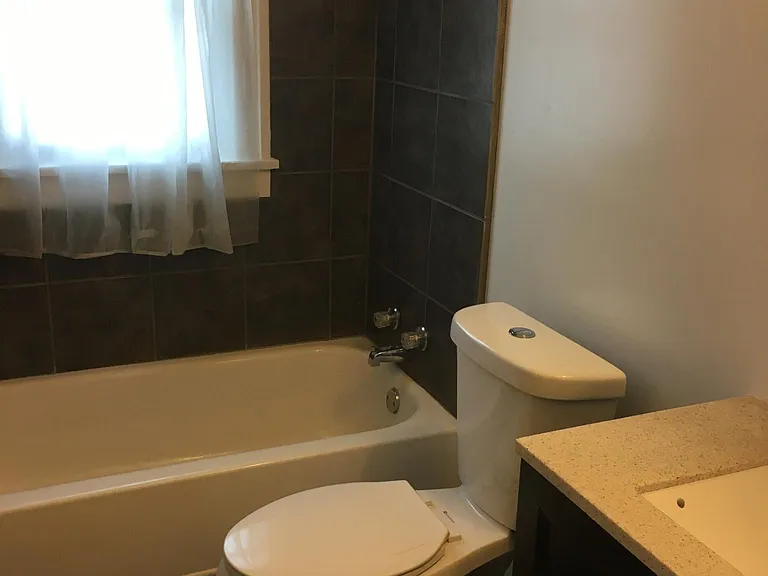 8109 Lake Ave — Photo 7