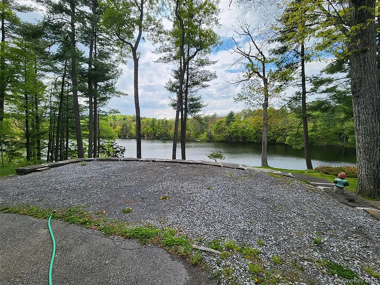 53 Lake Pleasant Dr — Photo 34