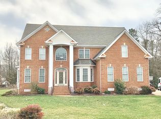 723 Waterfront Dr, Colonial Heights, VA 23834