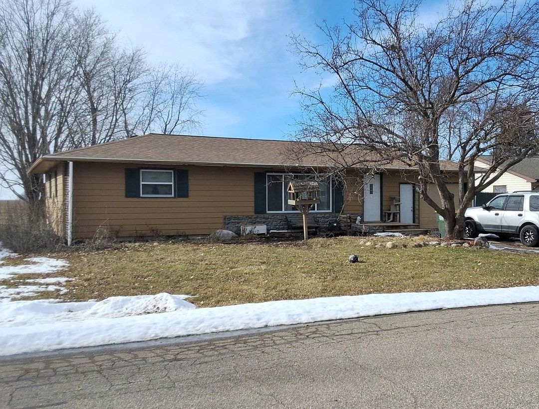 233 7th St N, Kandiyohi, MN 56251 Zillow