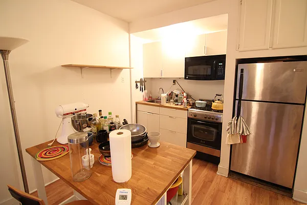 Rented by Nooklyn NYC LLC | media 3