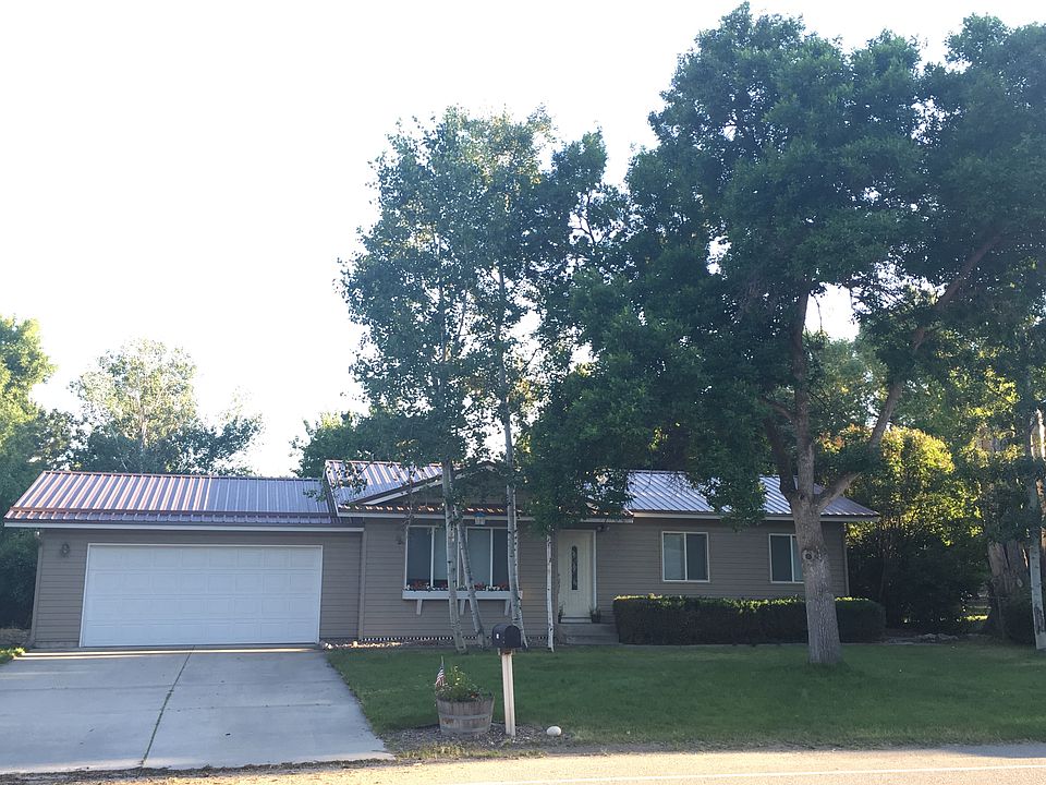 1st image of 217 Glacier Dr