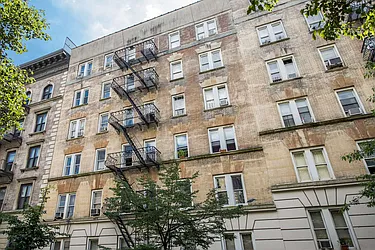 60 West 107th Street in Manhattan Valley