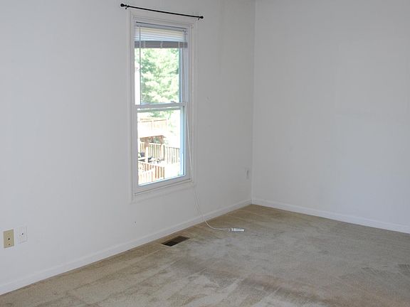 4th image of 10702 Brice Ct