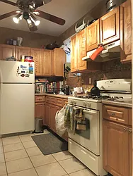 Rented by Zikos Realty Services