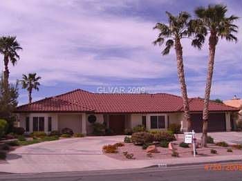 1st image of 930 Vista Lago Way