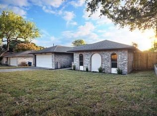 4306 Wandering Creek Dr, Corpus Christi, TX 78410