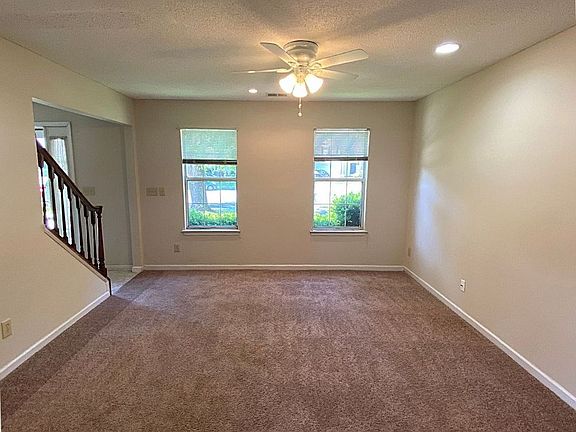 4th image of 3222 Periwinkle Ct