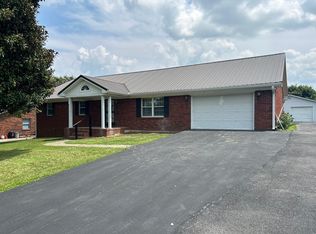 169 Southland Dr, Paris, KY 40361